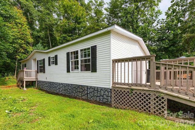 205 Sleepy Hollow Dr, Mars Hill, NC 28754