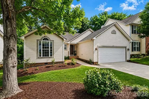 6708 Allness Glen Ln, Charlotte, NC 28269