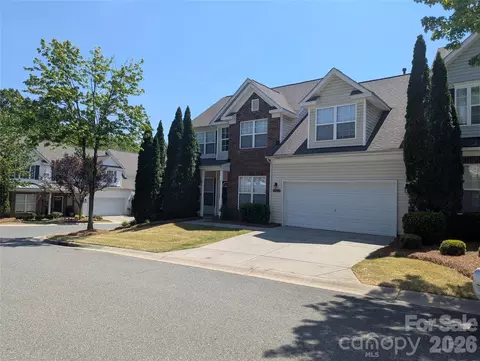 10932 Stone Trail Rd, Charlotte, NC 28213