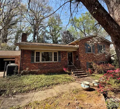 5626 Londonderry Rd, Charlotte, NC 28210