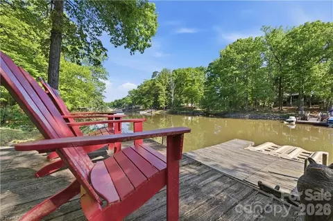 1010 Riverview Rd, Lexington, NC 27292