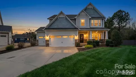 Exterior - 1007 Pine Bark Pl, Matthews, NC 28104 photo 3 of 3
