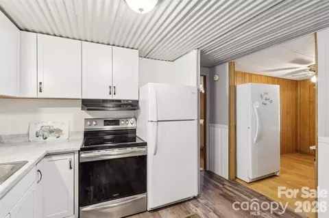 Kitchen - 920 Dewitt Helms Rd, Monroe, NC 28112 photo 4 of 6