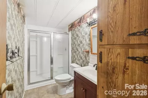 Bath - 920 Dewitt Helms Rd, Monroe, NC 28112 photo 2 of 4