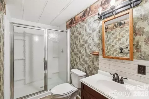Bath - 920 Dewitt Helms Rd, Monroe, NC 28112 photo 1 of 4