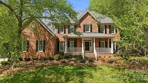 5510 Providence Glen Rd, Charlotte, NC 28270