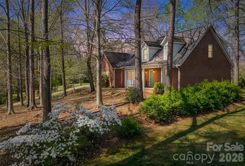 1421 Windsor Ne St NE, Lenoir, NC 28645