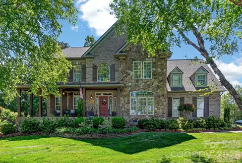 7835 Sand Trap Ln, Stanley, NC 28164