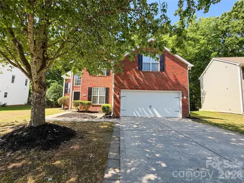 17224 Cambridge Woods Ct, Charlotte, NC 28277