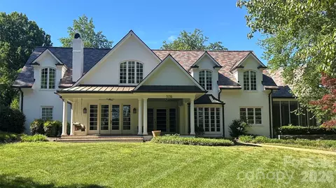 3135 Loma Ln, Charlotte, NC 28205