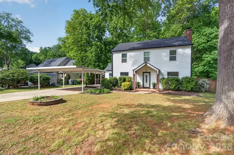 7401 Beaufort Cir, Charlotte, NC 28227