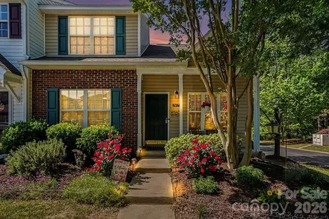 747 Rock Lake Gln, Fort Mill, SC 29715