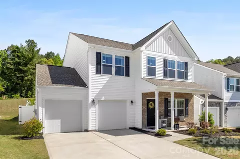 3152 Pinehills Way, Mount Holly, NC 28120
