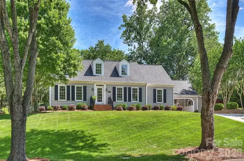4013 Bridgewood Ln, Charlotte, NC 28226