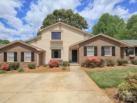 182 Calvin St, Troutman, NC 28166