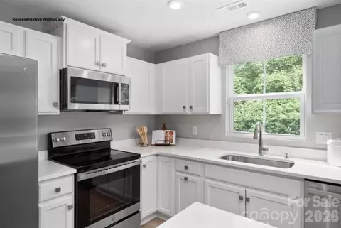 Other - 1021 Pemberley St, Lancaster, SC 29720 photo 3 of 10