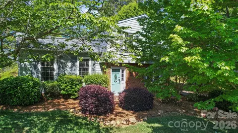 2165 Gaines Ave, Gastonia, NC 28054