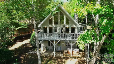 268 Mallard Rd, Lake Lure, NC 28746