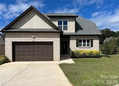 1033 12th Avenue Nw Dr NW, Hickory, NC 28601