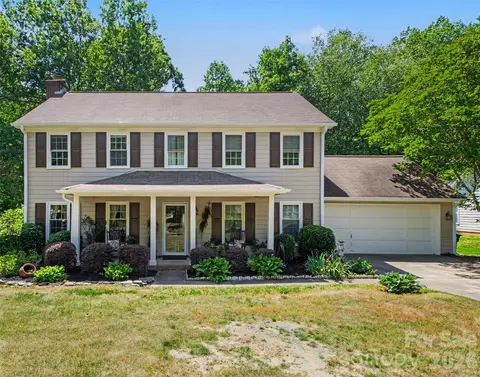 13333 Kintyre Ct, Matthews, NC 28105