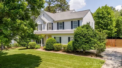 107 Monterey Dr, Mooresville, NC 28117
