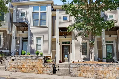 1007 Park West Dr, Charlotte, NC 28209