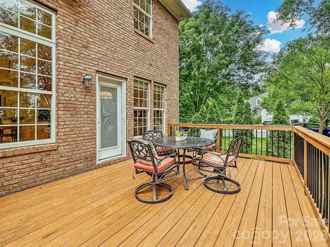 Exterior - 159 Shoreline Pkwy, Fort Mill, SC 29708 photo 2 of 9