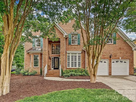 Exterior - 159 Shoreline Pkwy, Fort Mill, SC 29708 photo 1 of 9