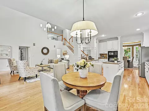 Dining - 159 Shoreline Pkwy, Fort Mill, SC 29708 photo 4 of 4