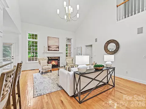 Living - 159 Shoreline Pkwy, Fort Mill, SC 29708 photo 4 of 5