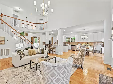 Living - 159 Shoreline Pkwy, Fort Mill, SC 29708 photo 2 of 5