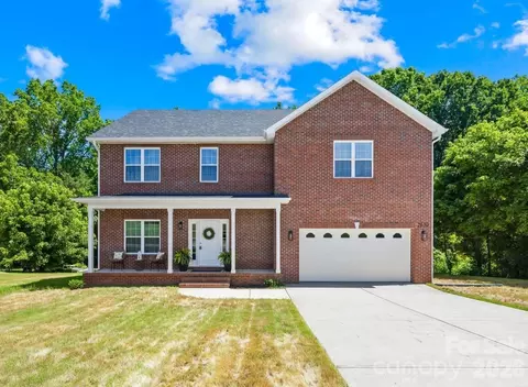 2630 Polo Ln, Maiden, NC 28650