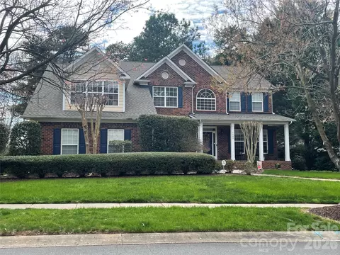 1406 Finsbury Ln, Tega Cay, SC 29708