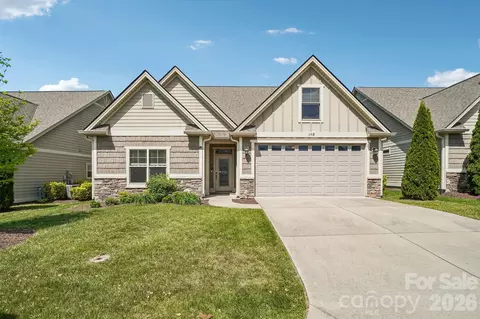 163 Windstone Dr, Fletcher, NC 28732