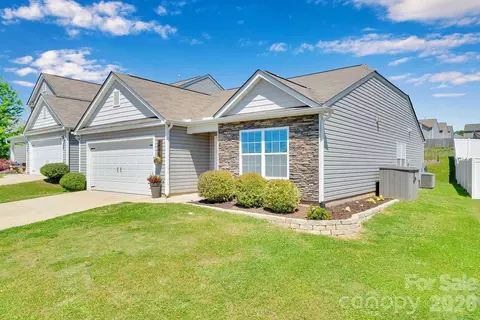 2006 Greenbrook Trl, Dallas, NC 28034