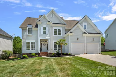 7832 Horseshoe Creek Dr, Huntersville, NC 28078