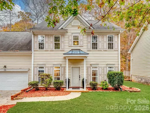 216 Devon Forest Dr, Mooresville, NC 28115