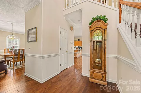 Entry Way - 4051 Pinecrest Ne Dr NE, Hickory, NC 28601 photo 1 of 2