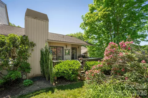 109 Clubwood Ct, Asheville, NC 28803