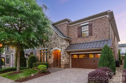 4315 Calvet Ct, Charlotte, NC 28210