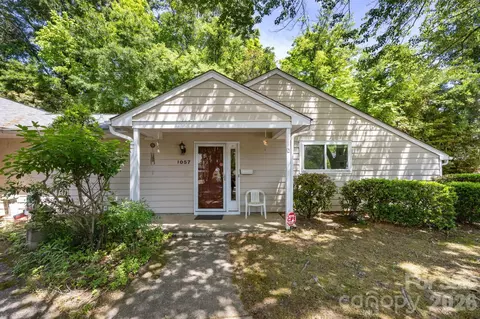 1057 Sardis Cove Dr, Charlotte, NC 28270
