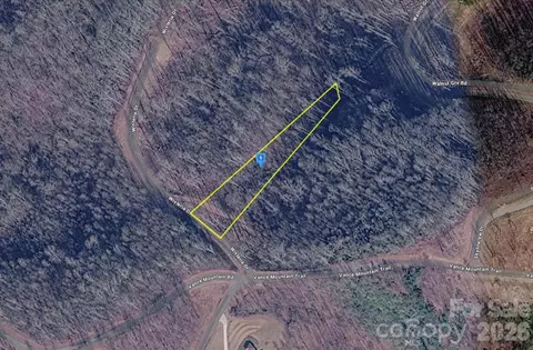 111 Wisteria Dr, Murphy, NC 28906