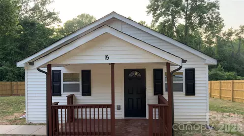 15 Groves St, Cramerton, NC 28032