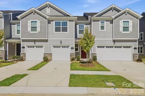 2144 Vinyasa Ln, Charlotte, NC 28215