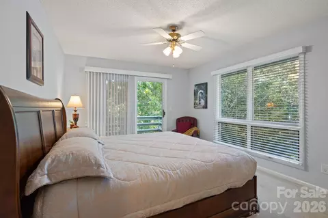Bedroom - 128 Forest View Dr, Flat Rock, NC 28731 photo 4 of 5