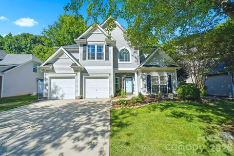 16214 Grafham Cir, Huntersville, NC 28078