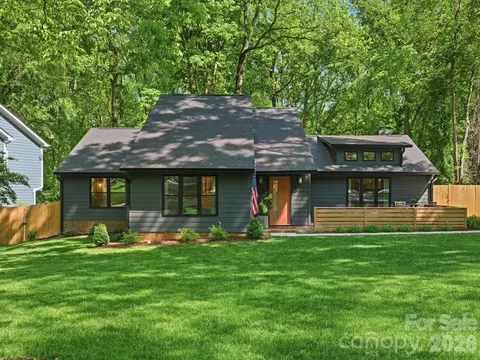 1611 E Barden Rd, Charlotte, NC 28226