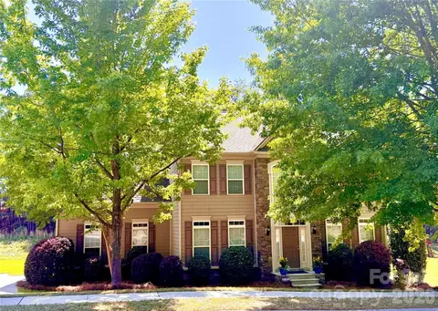 10706 Anglesey Ct, Charlotte, NC 28278