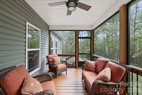549 Riverknoll Ln, Tryon, NC 28782 photo 5