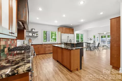 Kitchen - 3285 Pleasant Rd, Fort Mill, SC 29708 photo 2 of 5